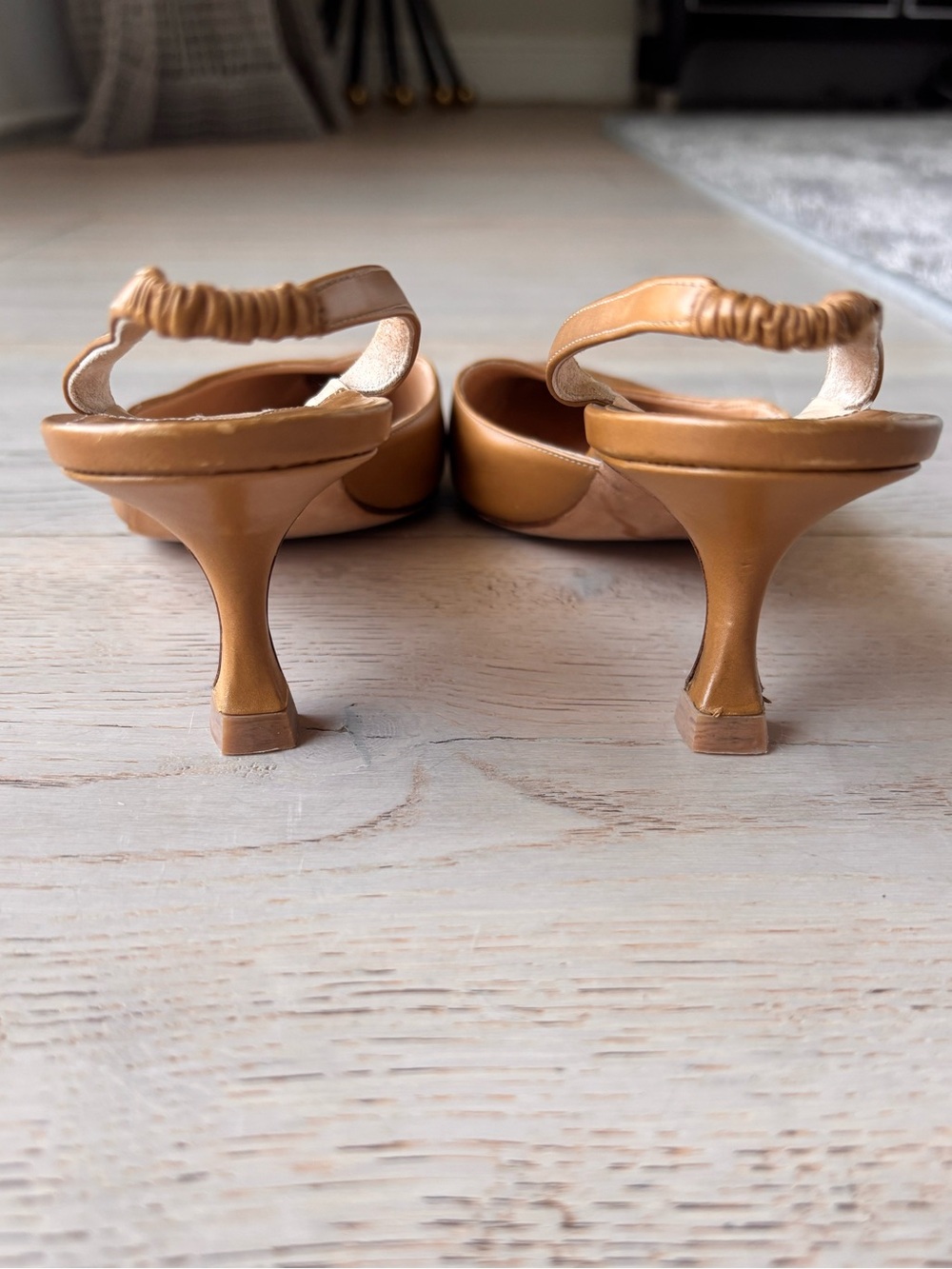 Manolo Blahnik slingbacks- Size 38 - Picture 5 of 6